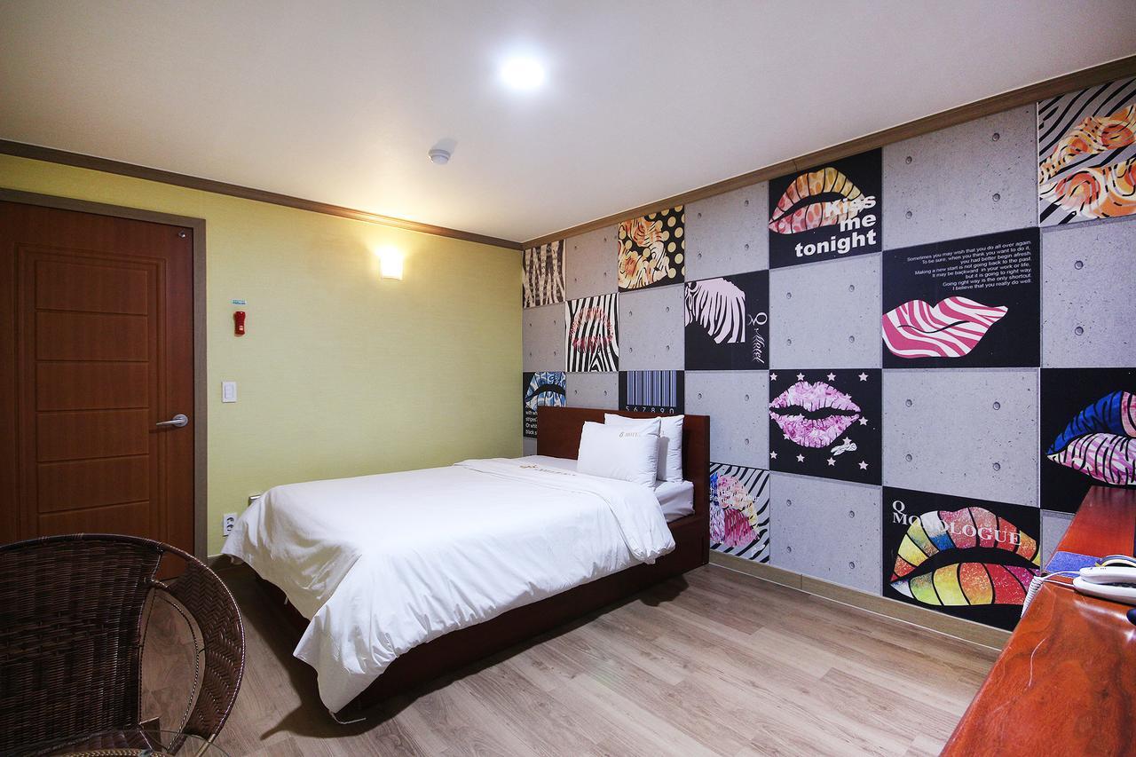 Happy Q Motel Andong Exterior foto